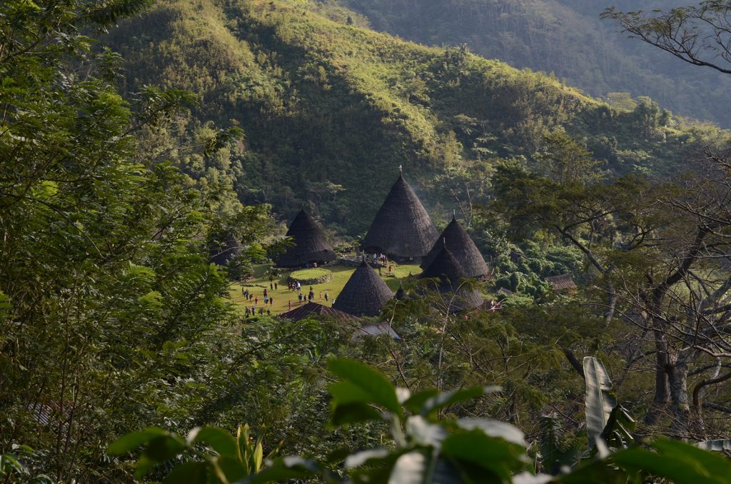 indonesian-machupicchu-waerebo