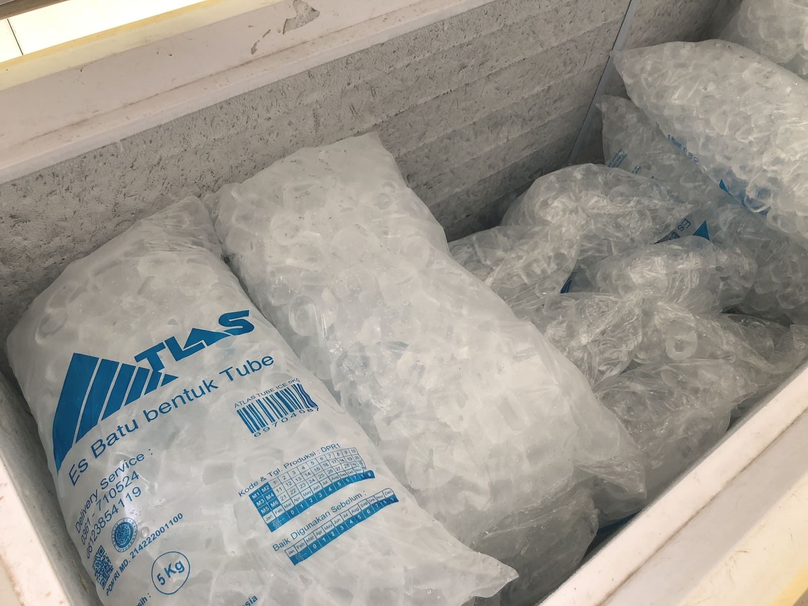 バリ島で販売されている氷