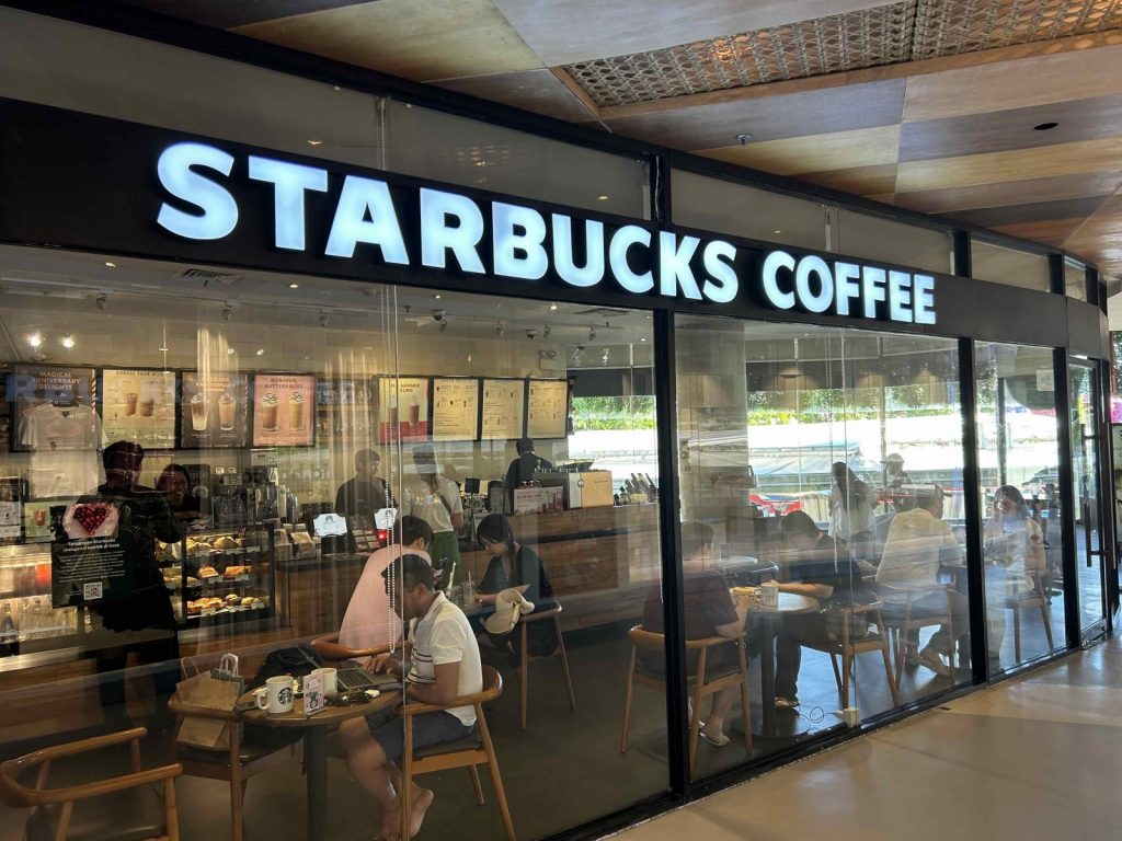 スターバックス　Starbacks ビーチウォーク