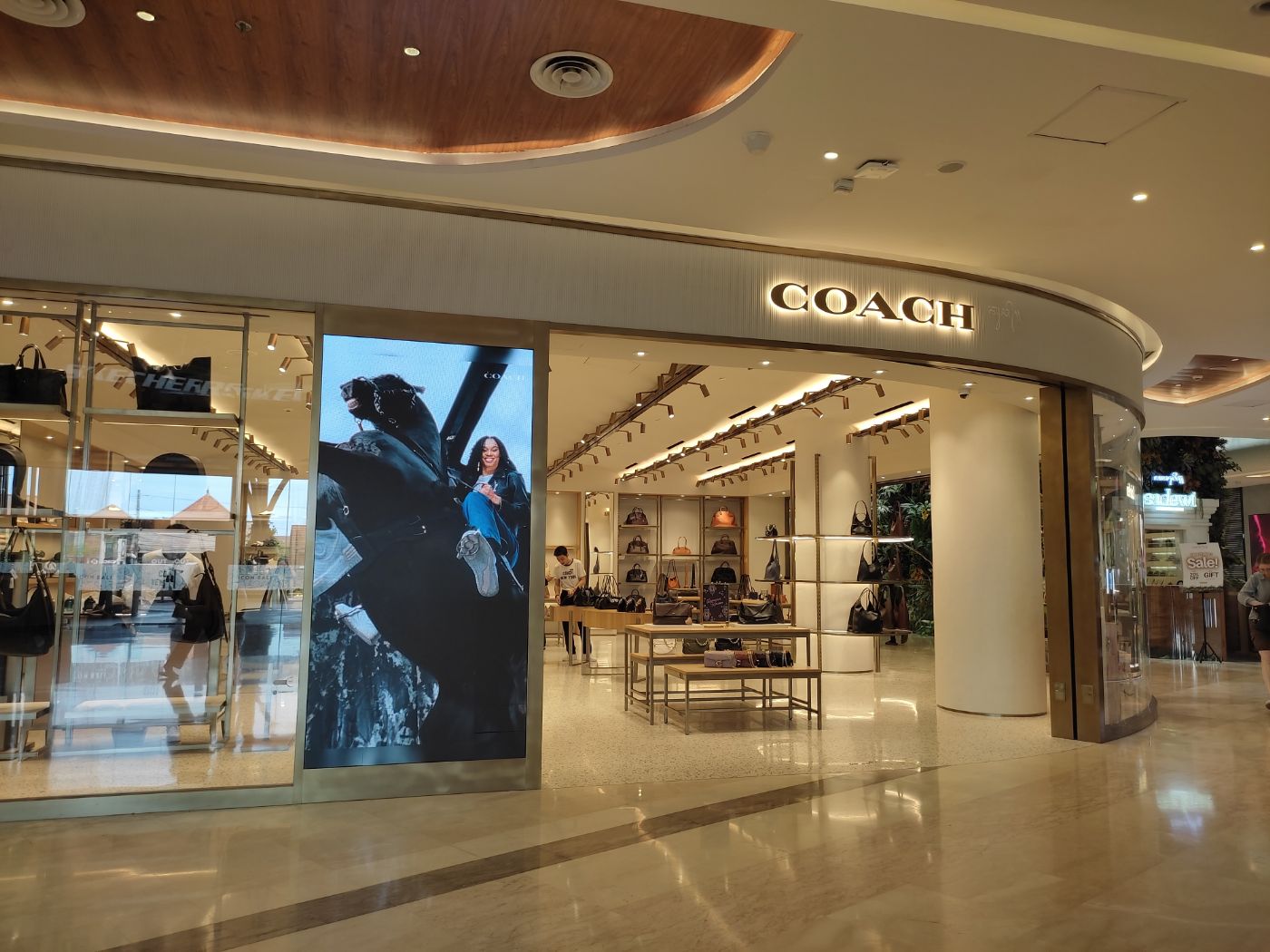 高級バッグ コーチ