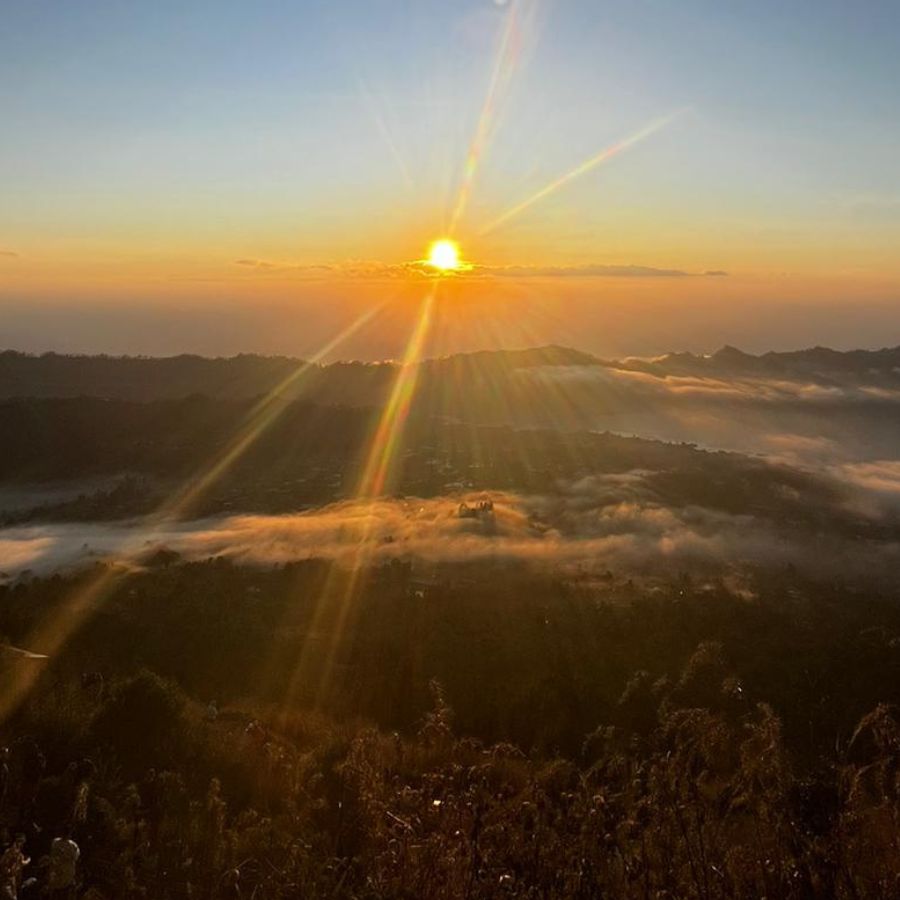 バトゥール山頂から見るサンライズは格別！