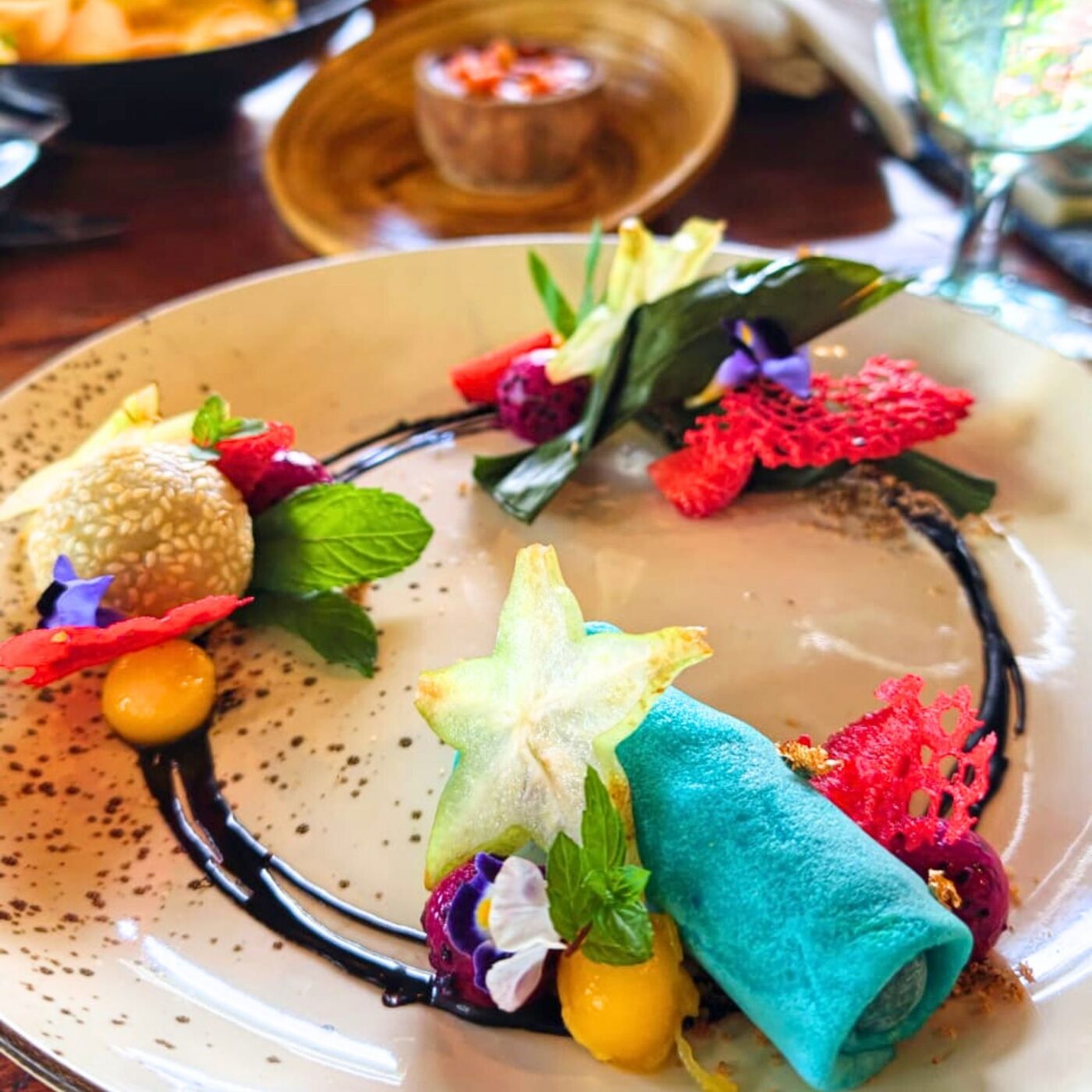 自然素材にこだわったレストランでランチ！