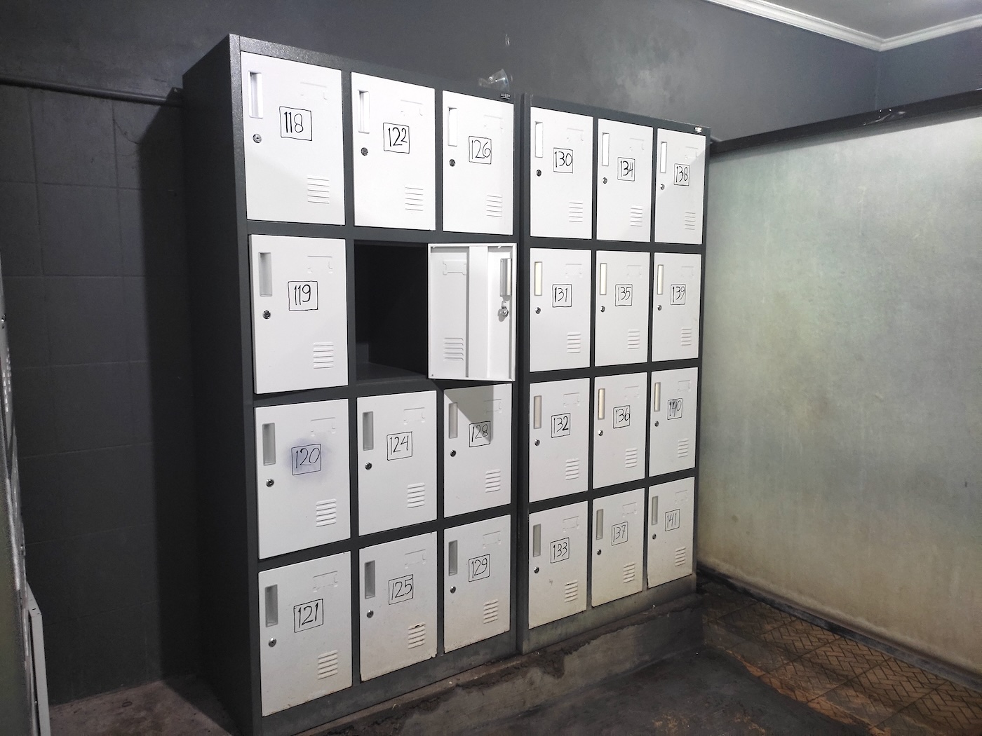 着替えのロッカー