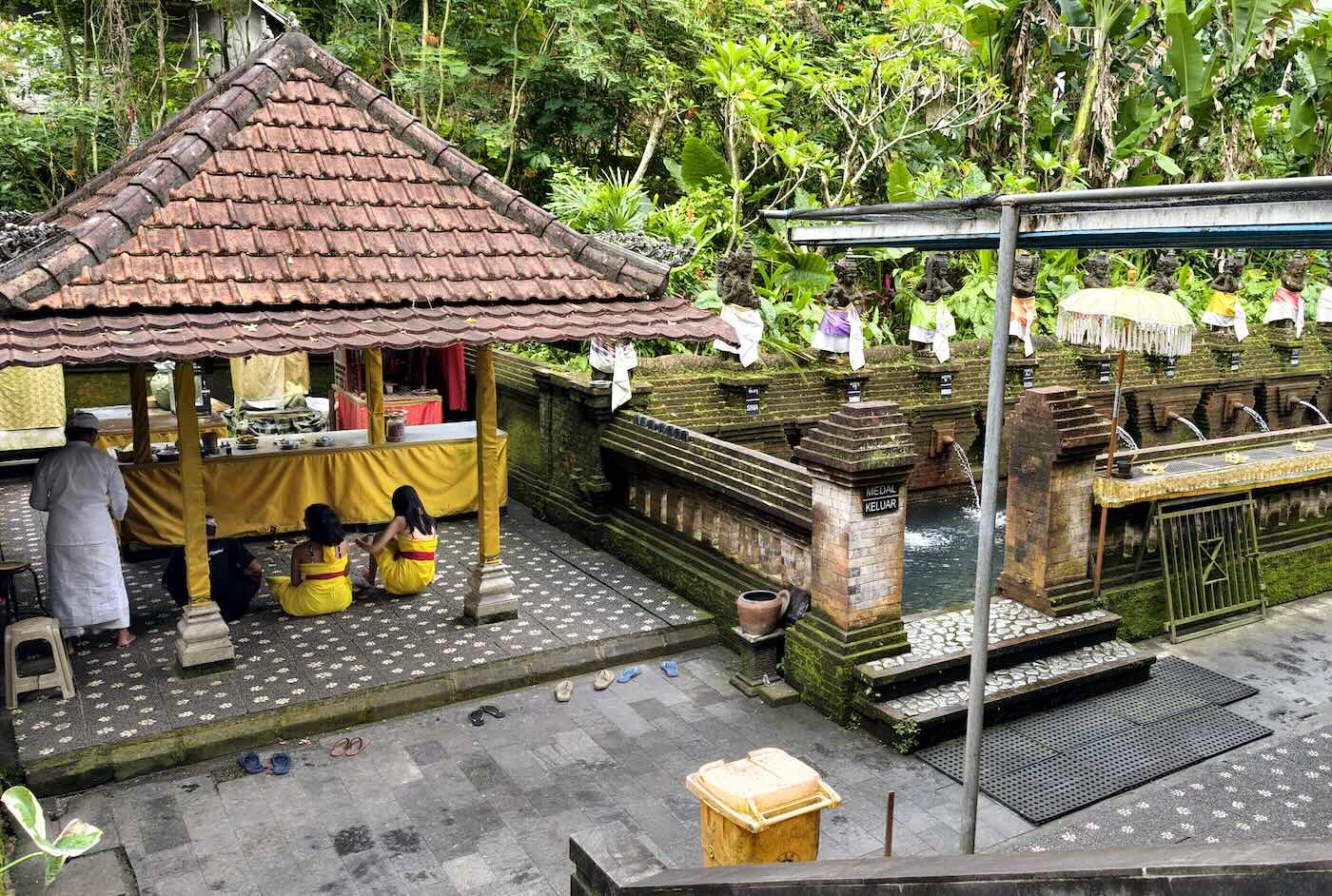 沐浴前のお祈り