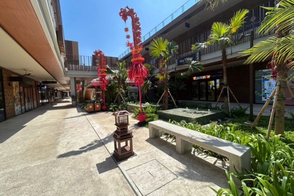 Sira Village館内