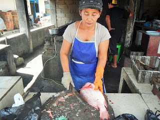 バリ島の魚市場ジンバランのシーフードBBQ